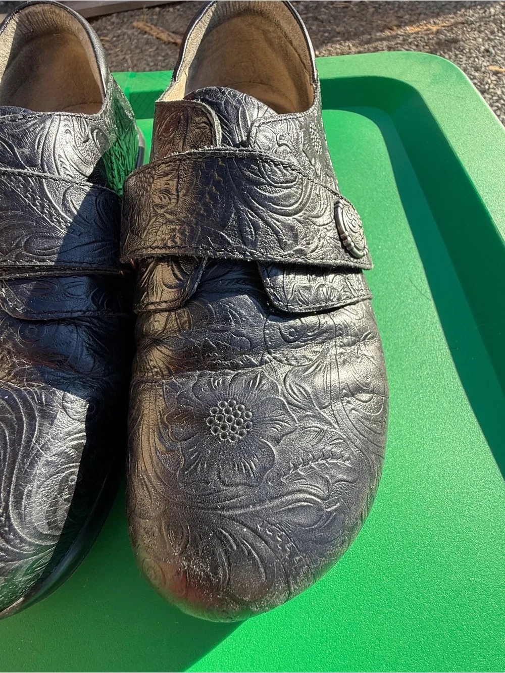 Alegria Black Floral-Embossed Mary Janes Women’s Sz 38 Slip on Clog Work Shoes